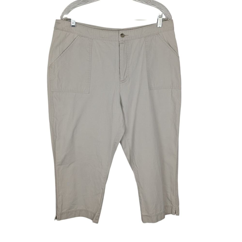 Woolrich wmns crop pants sz15 waist 36" ins 21.5" rise 12" Stone/beige cotton